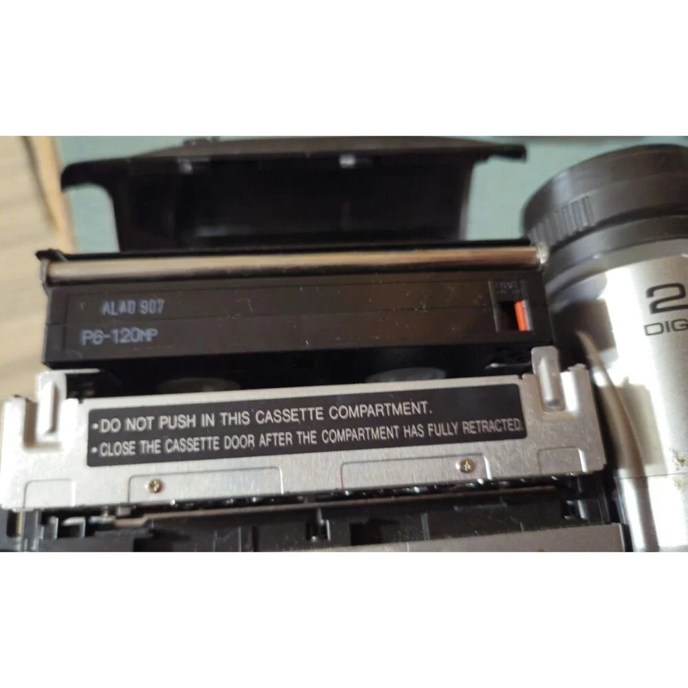 Sharp VL-H870U 8mm Video 8 Camcorder VCR Camera Viewcam w/ REMOTE TESTED cords